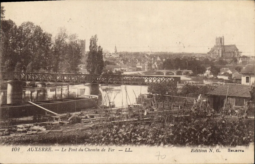 Auxerre — O Ponte do Caminho de Ferro — Edição N.G. Selecta - Frente