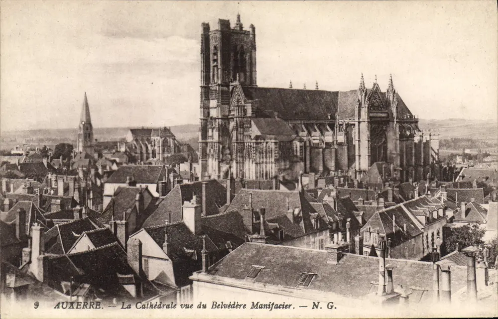 Auxerre — Die Kathedrale vom Belvédère aus gesehen — Manifacier — N.G. - Vorderseite