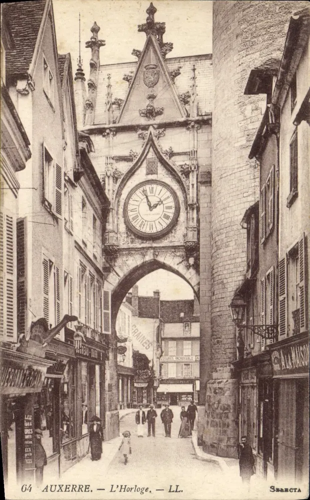 Auxerre — A Relógio — LL. — Editor: Lévy & Cie, n° 64 - Frente