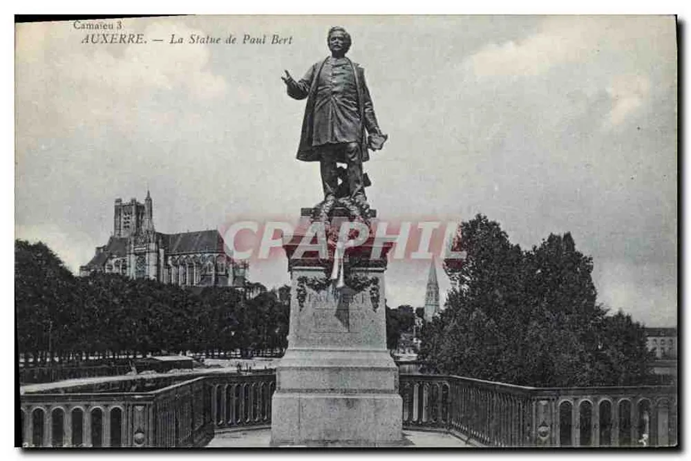 Auxerre — A Estátua de Paul Bert — Camateau 3 - Frente