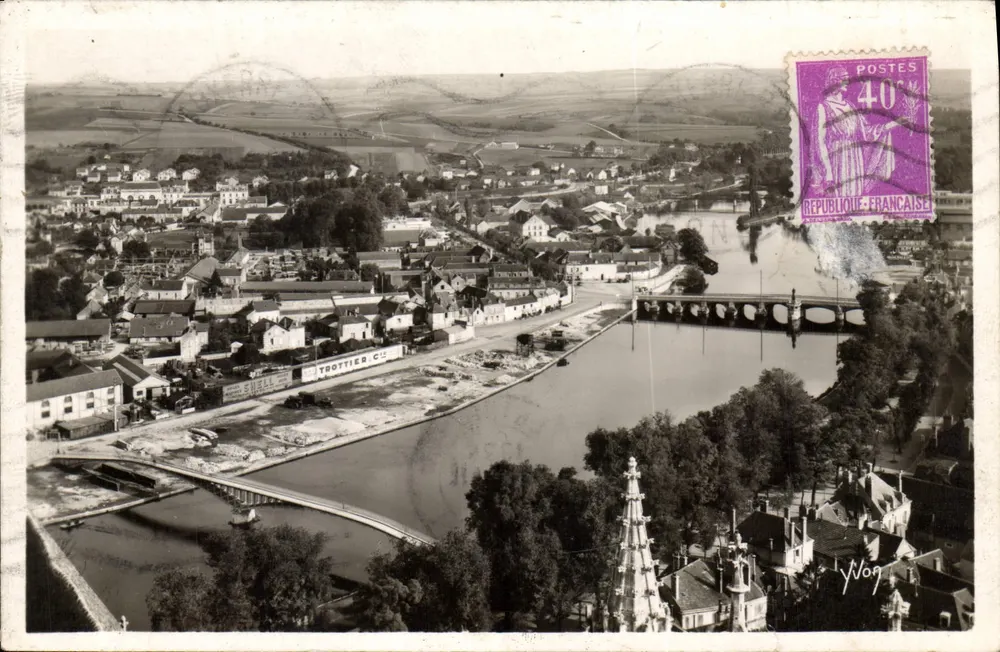 Auxerre (Yonne) — Vista geral — Les Éditions d'Art Martel, Paris - Frente