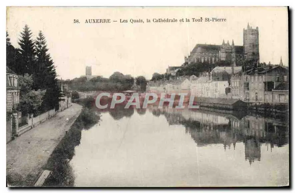 Auxerre — Die Quais, die Kathedrale und die Turm St-Pierre — Verleger: Imp. des Établissements Franco-Belges, Paris - Vorderseite