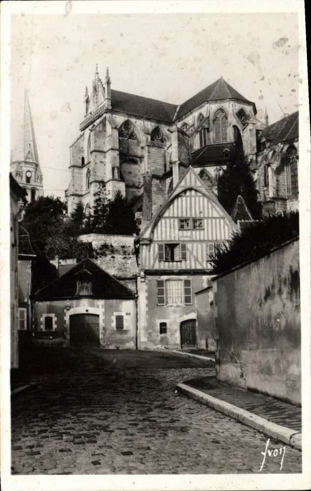 Auxerre (Yonne) — Abtei Saint-Germain und altes Haus auf der Place Paul-Bert — Les Éditions d'Art Yvon - Vorderseite