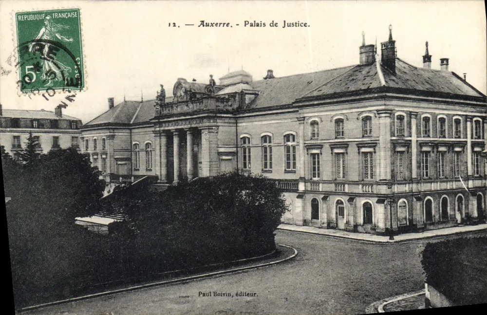 Auxerre — Paleis van Justitie — Paul Boivin, uitgever. - Voorkant