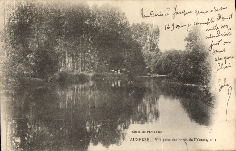 Auxerre — Vue prise des bords de l'Yonne — Cliché du Photo-Club, n° 6 - Recto