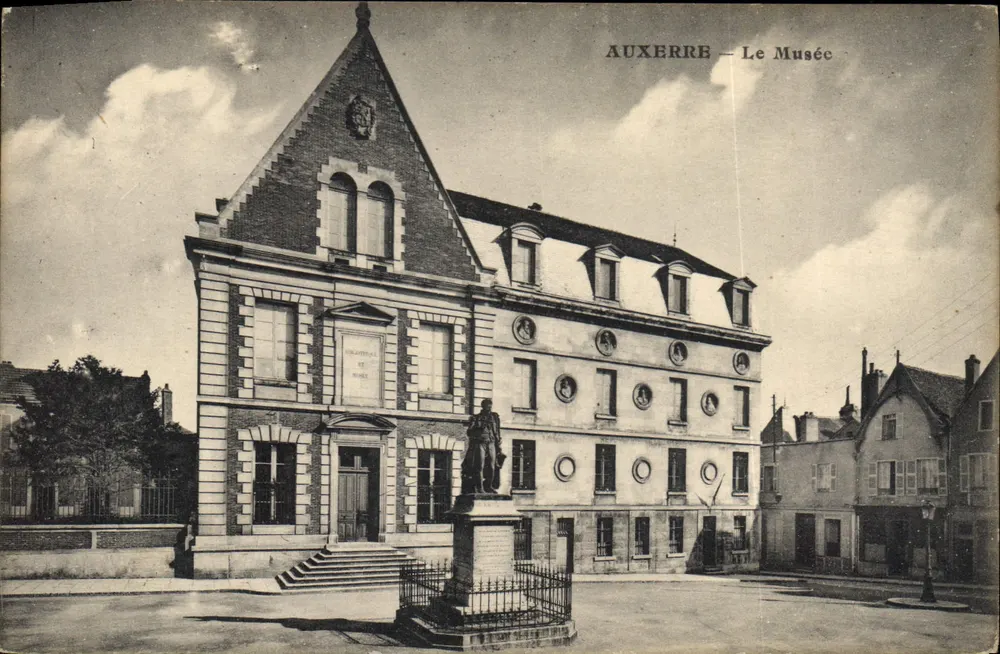 Auxerre — O Museu — n° 89 - Frente