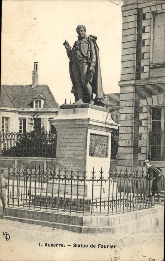 Auxerre — Estátua de Fourier — Editor KD, n°1 - Frente