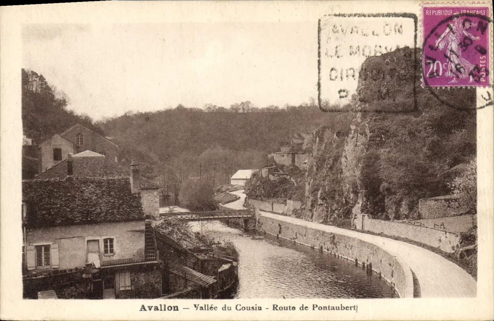 Avallonn - Valle del Cousin - Strada di Pontaubert — Magasins Modernes, Avallon - Recto