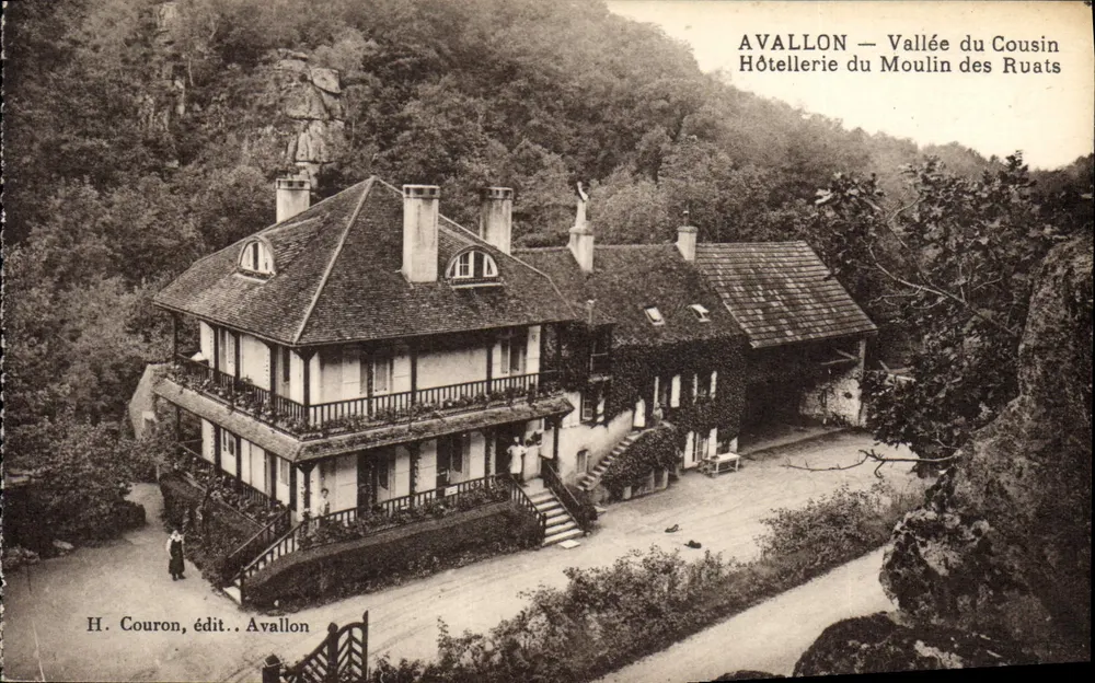 Avallon — Tal des Cousin — Hotel du Moulin des Ruats — H. Couron, Verlag Avallon - Vorderseite