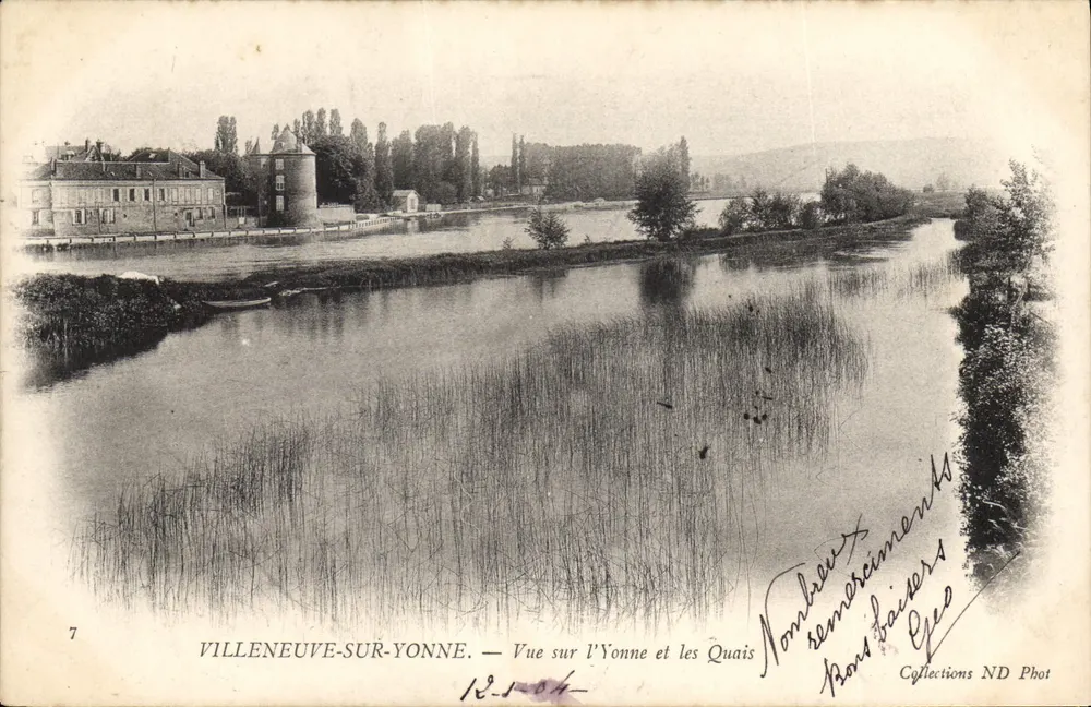 Villeneuve-sur-Yonne — Ansicht des Flusses Yonne und der Ufer — Collections ND Phot - Vorderseite