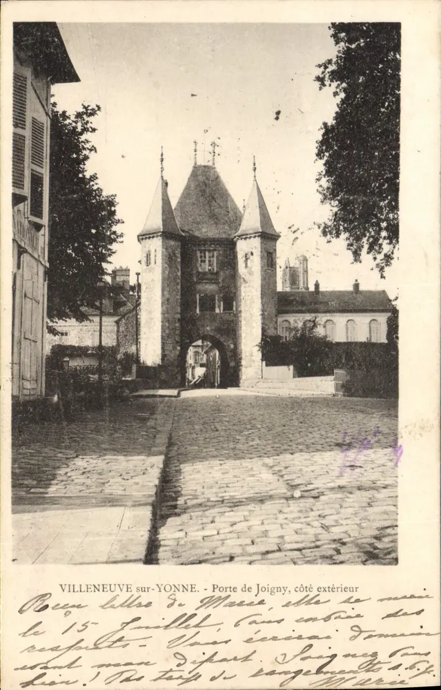 Villeneuve-sur-Yonne — Porte de Joigny, äußere Seite — Verlag unbekannt - Vorderseite