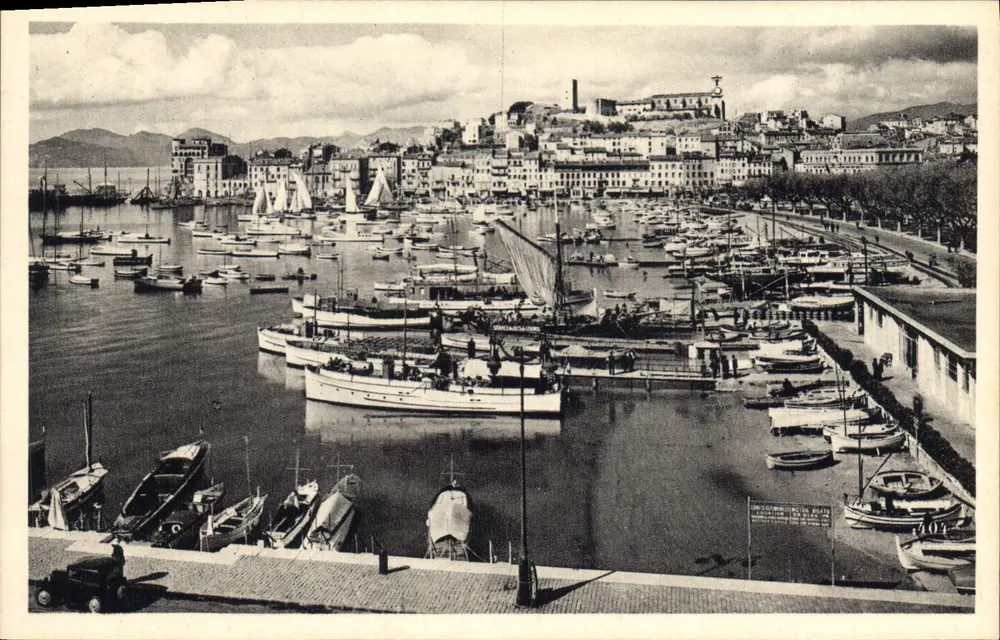 Cannes — Allgemeiner Blick auf den Suquet — L. Gilletta et Cie, Nice, n° 404 - Vorderseite