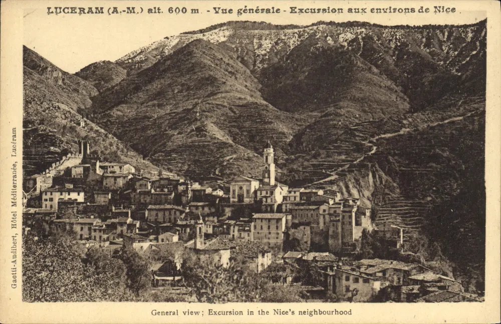 Luceram (A.-M.) alt. 600 m — Visão Geral — Excursão aos arredores de Nice — Gaëtli-Audibert, Hotel Méditerranée, Lucéram - Frente
