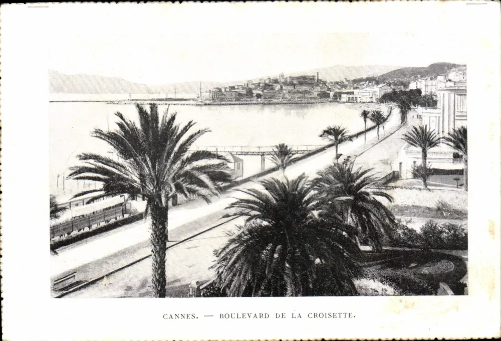 Cannes — Boulevard de la Croisette — Editor e número de série ilegíveis - Frente