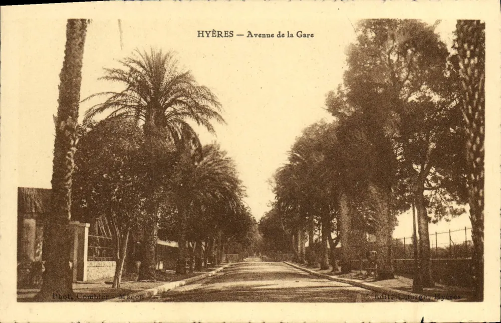 Hyères — Avenida da Gare — Fot. Combier - Macon, Edit. Lalarge, Hyères - Frente
