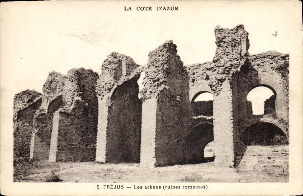Fréjus — Ansicht der Arenen (römische Ruinen) — Munier, Nice - Vorderseite