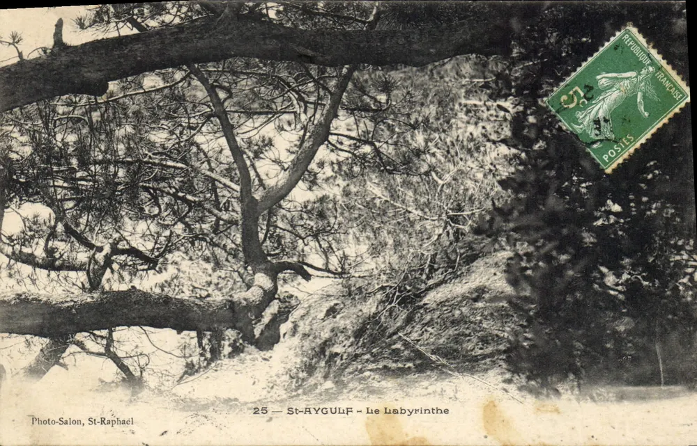 St-Aygulf - O Labirinto — Photo-Salon, St-Raphaël, n°25 - Frente