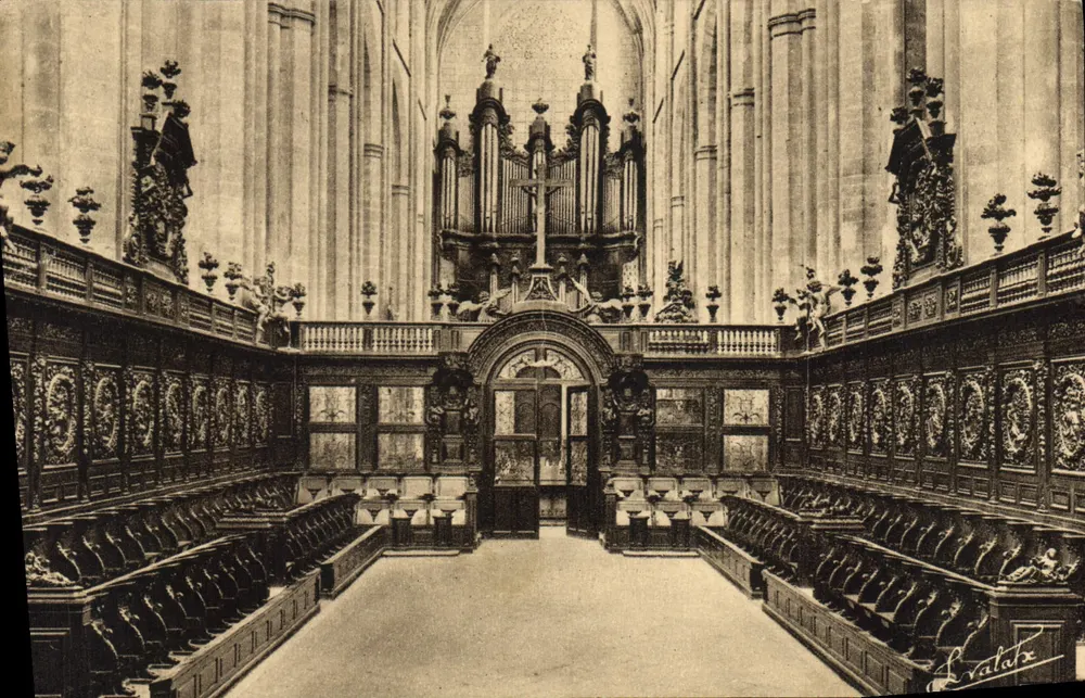 Basílica de Saint-Maximin — Cúria — Édition Valatx - Frente