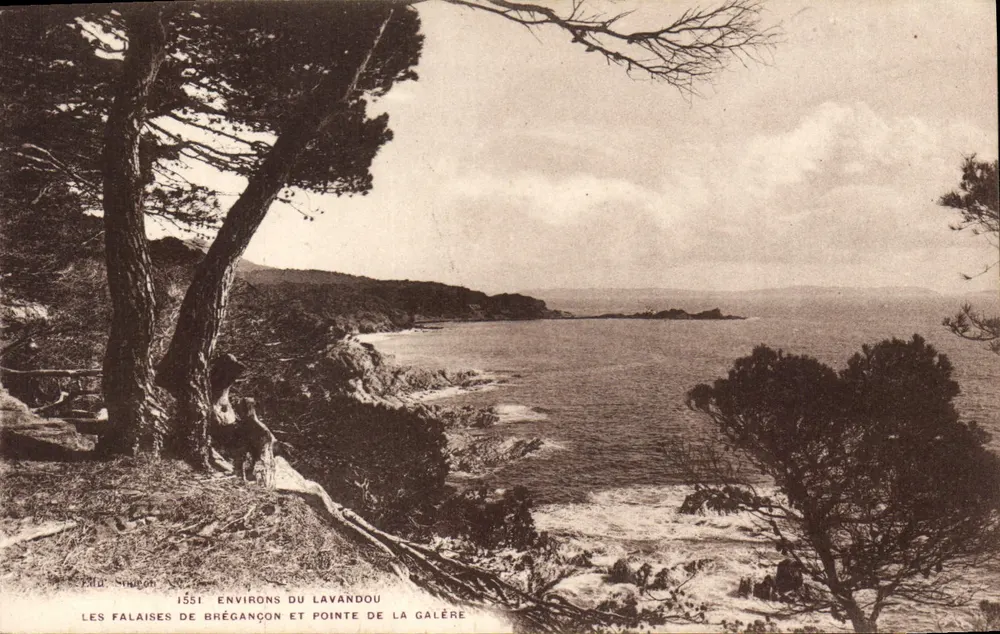 Die Klippen von Brégançon und Pointe de la Galère — Umgebung von Lavandou — Verlag: Ida Siugon, Nr. 1551 - Vorderseite