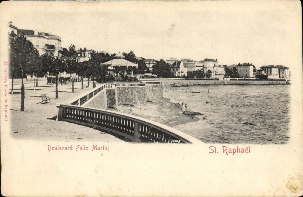 Boulevard Félix Martin — Saint-Raphaël — H. Pertan, Foto, St. Raphael - Frente