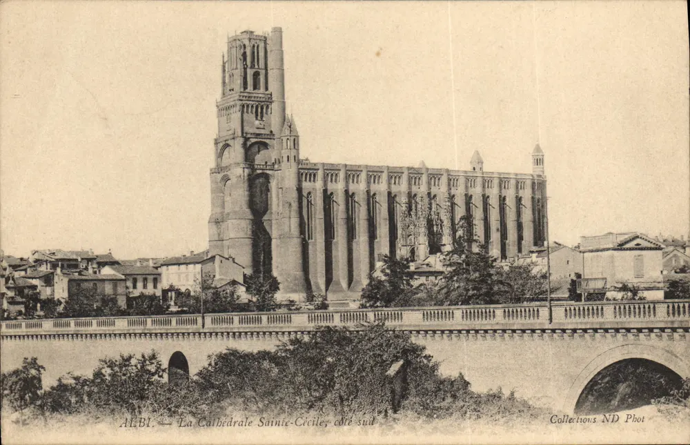 Albi — Ansicht der Kathedrale Sainte-Cécile, Südseite — Collections ND Phot - Vorderseite
