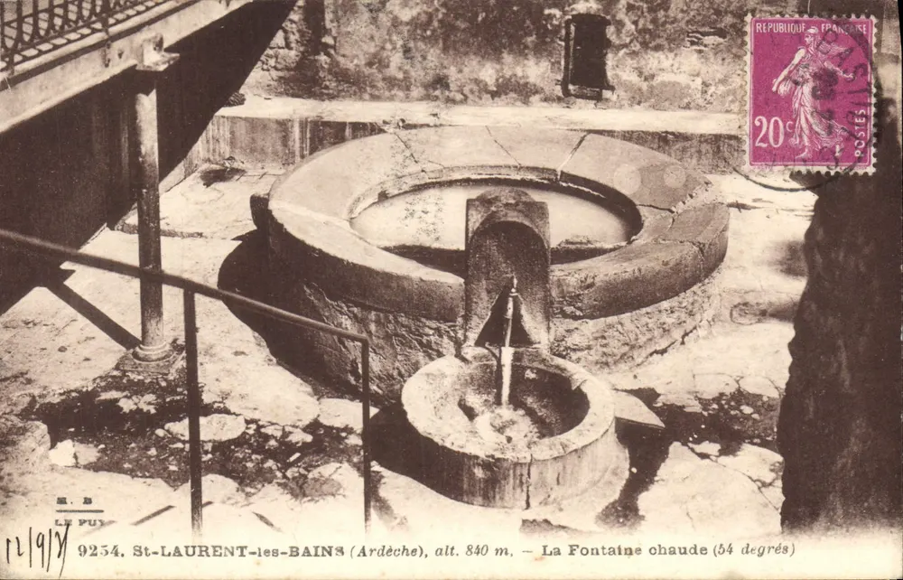 St-Laurent-les-Bains (Ardèche) — Warme Quelle (54 Grad) — R.B. Le Puy, n° 9254 - Vorderseite