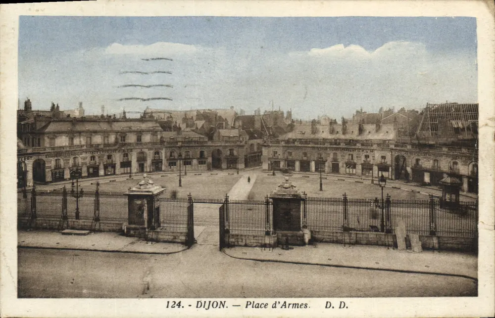 Dijon — Praça das Armas — D. D. n°124 - Frente