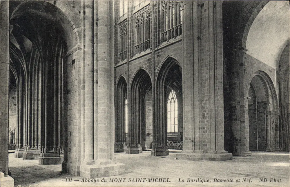 Abtei Mont Saint-Michel — Die Basilika, Seitenchor und Kirchenschiff — ND Fotografie n°131 - Vorderseite