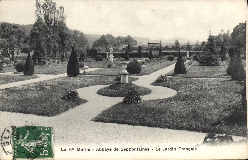 La Haute-Marne - Abtei Septfontaines - Der französische Garten - Vorderseite