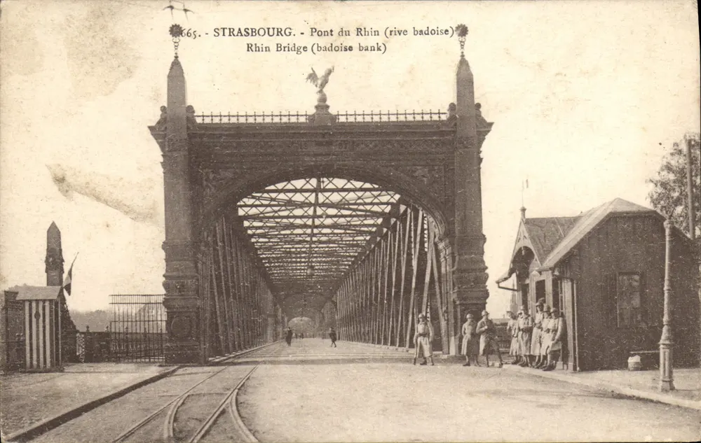 Strasbourg - Ponte do Reno (margem bávara) — editor Marguez, n° 665 - Frente