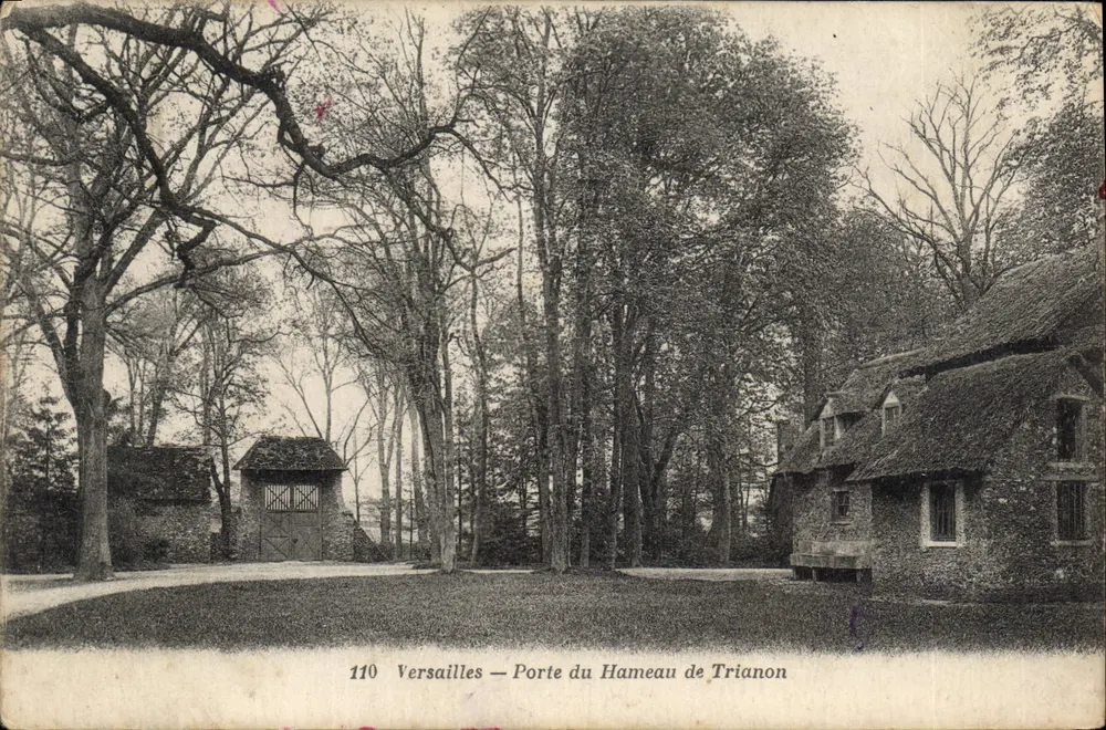 Versailles — Porta do Hameau de Trianon — n°110 - Frente
