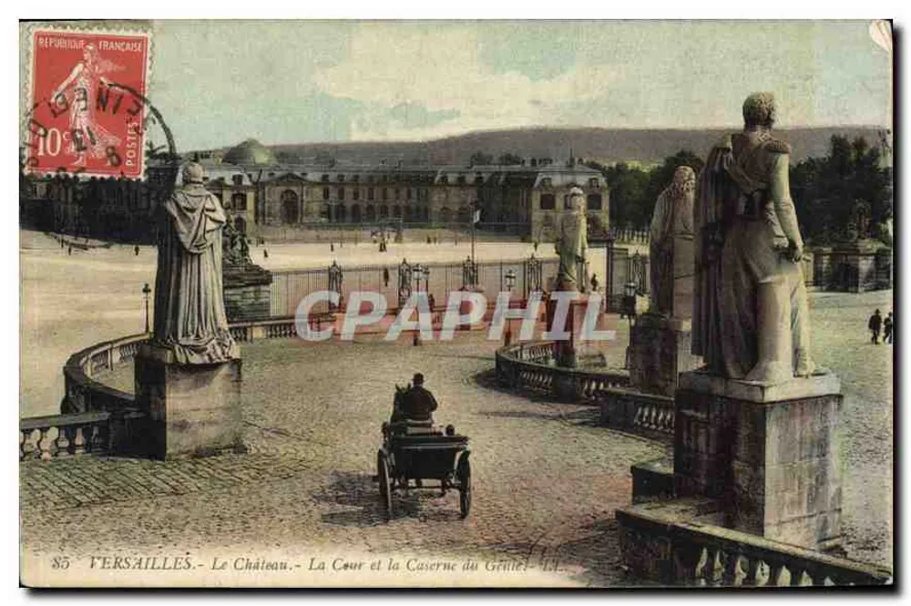 Versailles - Schloss - Die Cour und die Kasernen des Grillet - 85 - Vorderseite