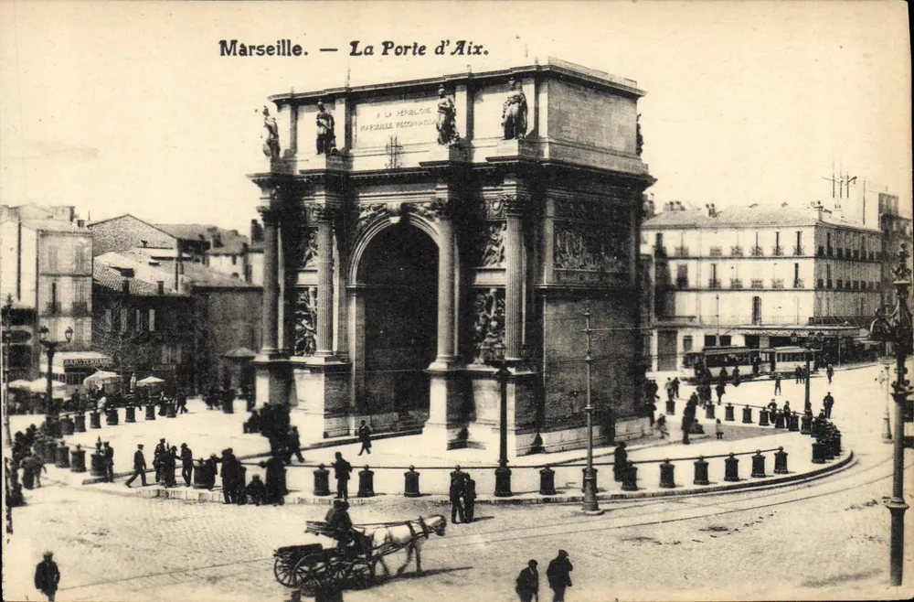 Marselha — A Porta de Aix. — Editor : - Frente