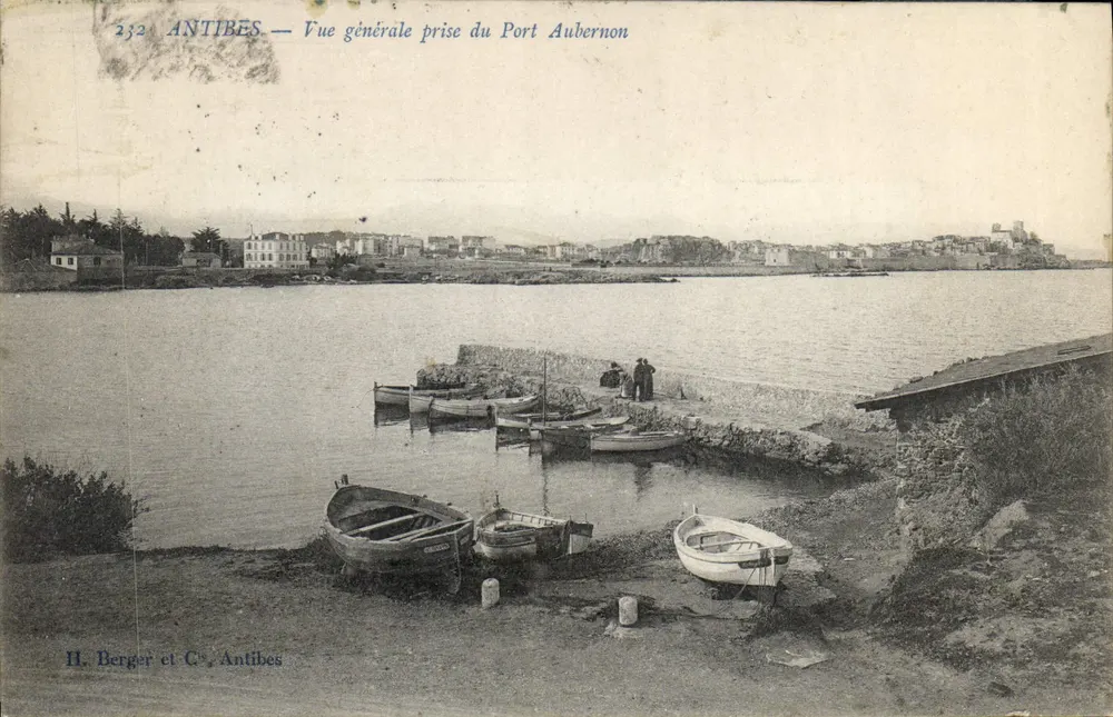 Antibes — Allgemeiner Blick vom Port Aubernon — H. Berger et Cie, Antibes - Vorderseite