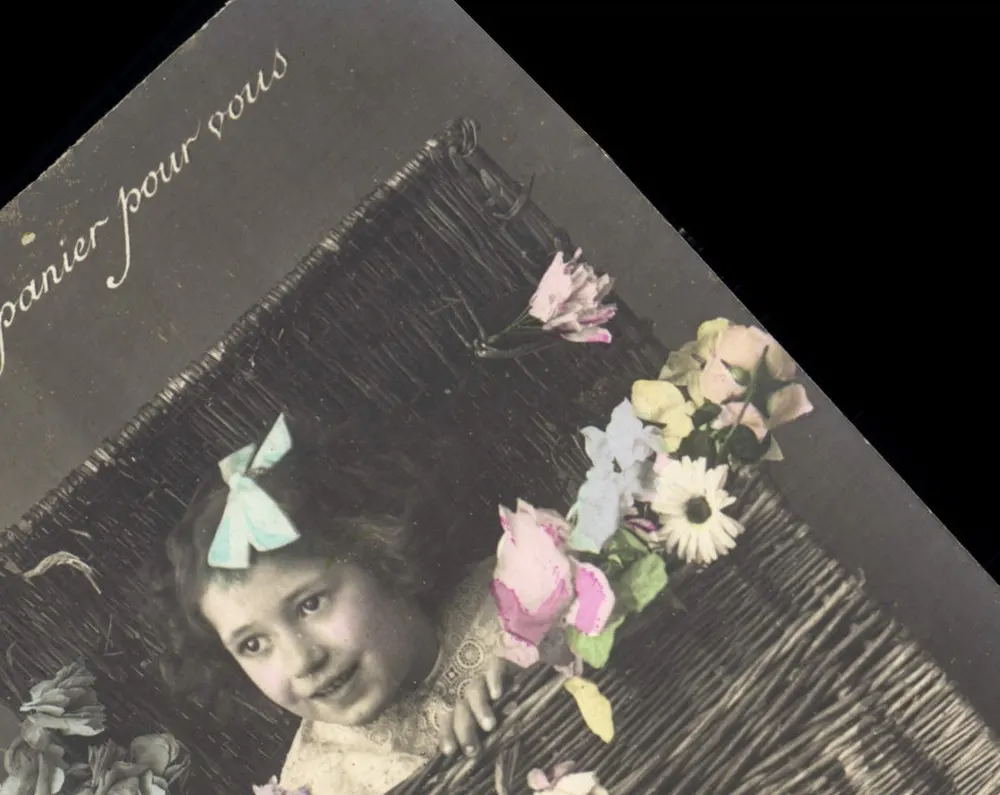 Menina em um cesto de flores — 'Cesto para você' — editor desconhecido - Frente