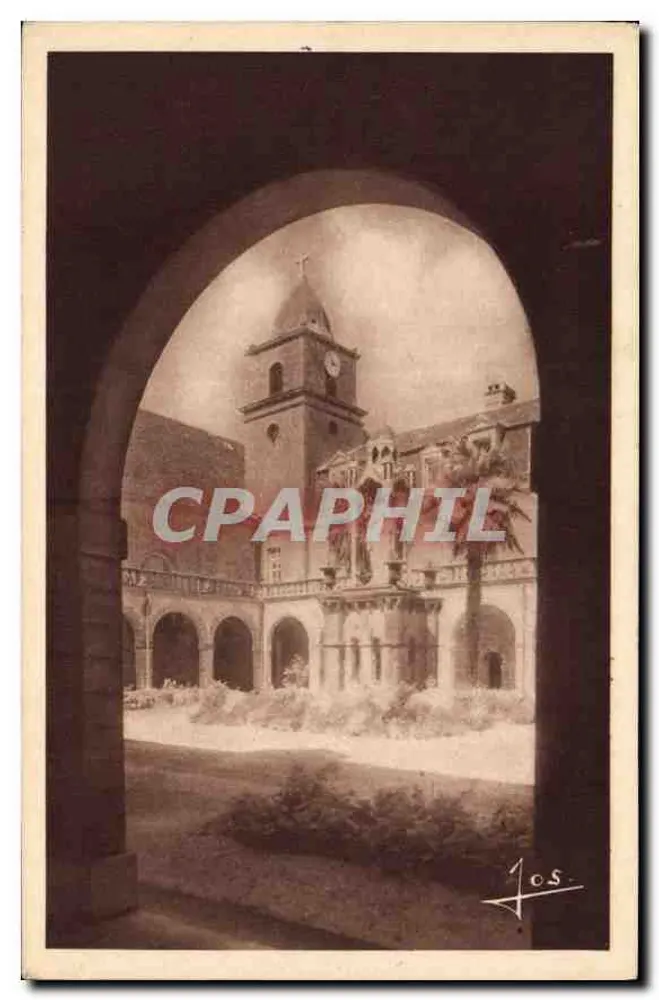 Abtei Notre-Dame de Langonnet — Alter Granit-Glockenturm — Le Deare, phot. Châteaulin - Vorderseite