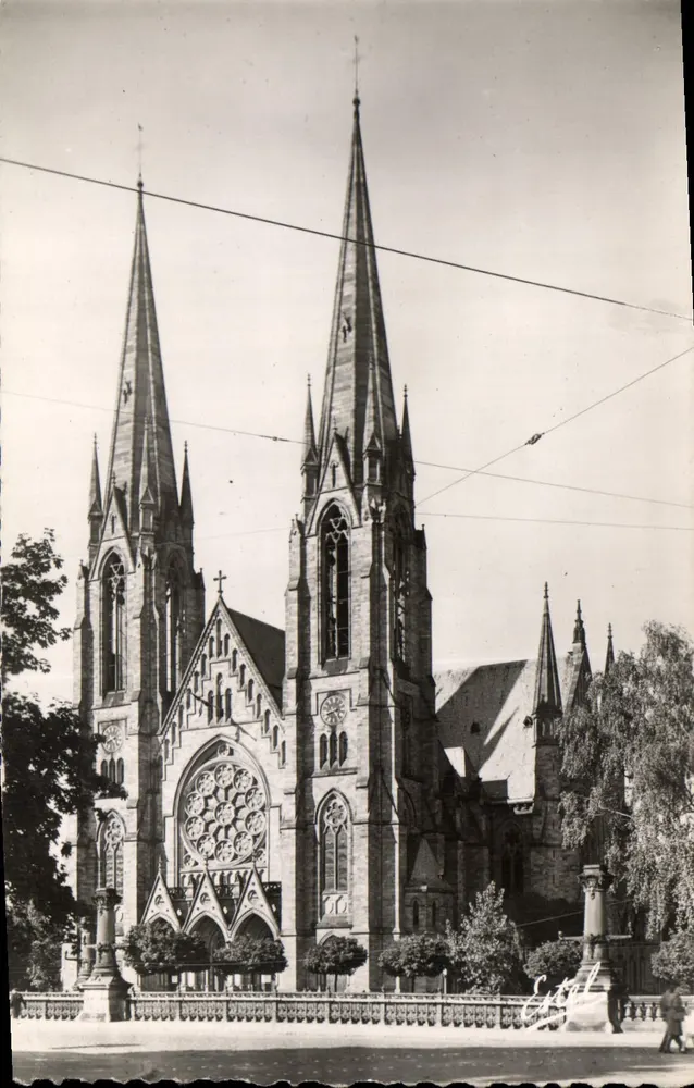Estrasburgo — Igreja de São Paulo — Edições de Luxo Bistel, n°921 - Frente