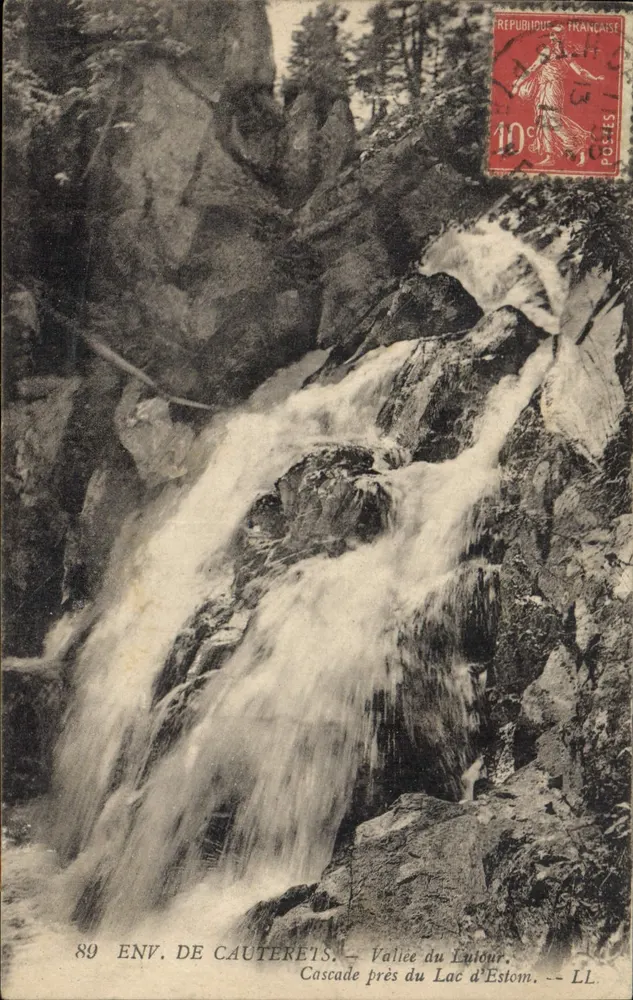 Cachoeira perto do Lago d'Estom — Vale do Lulour — Env. de Cauterets - Frente