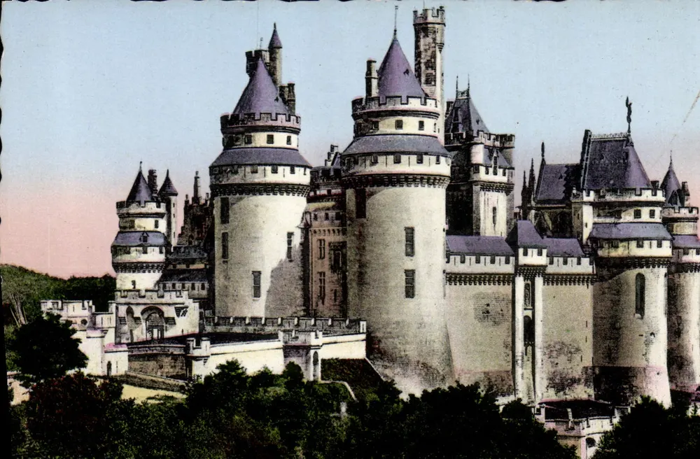 Castelo de Pierrefonds — Ladeira da Capela — Estabelecimentos Cazin Varin - Frente