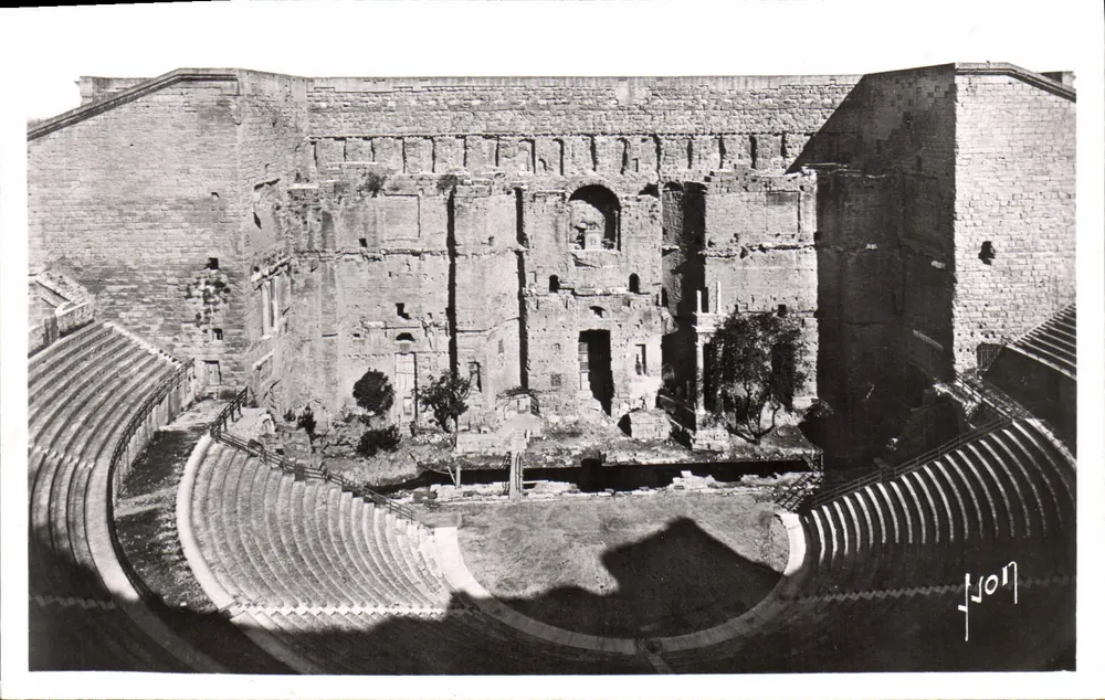 Orange (Vaucluse) — O teatro romano — Éditions d'Art Martel, Paris - Frente