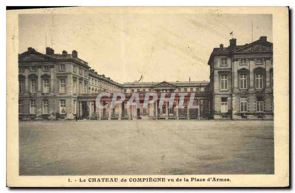 Het SCHERMOGEL van COMPIÈGNE gezien vanaf de Place d'Armes — n°1 - Voorkant