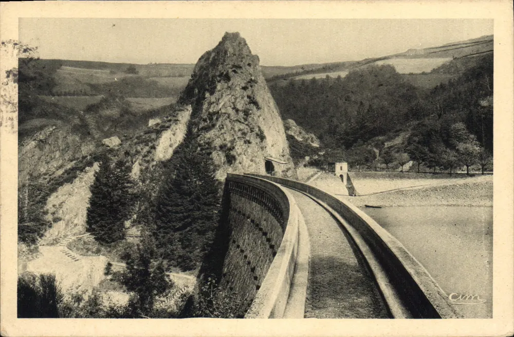 O Barragem de Rochetaillée — Environs de ST-ETIENNE (Loire) — Editor Clann, n° 334 - Frente
