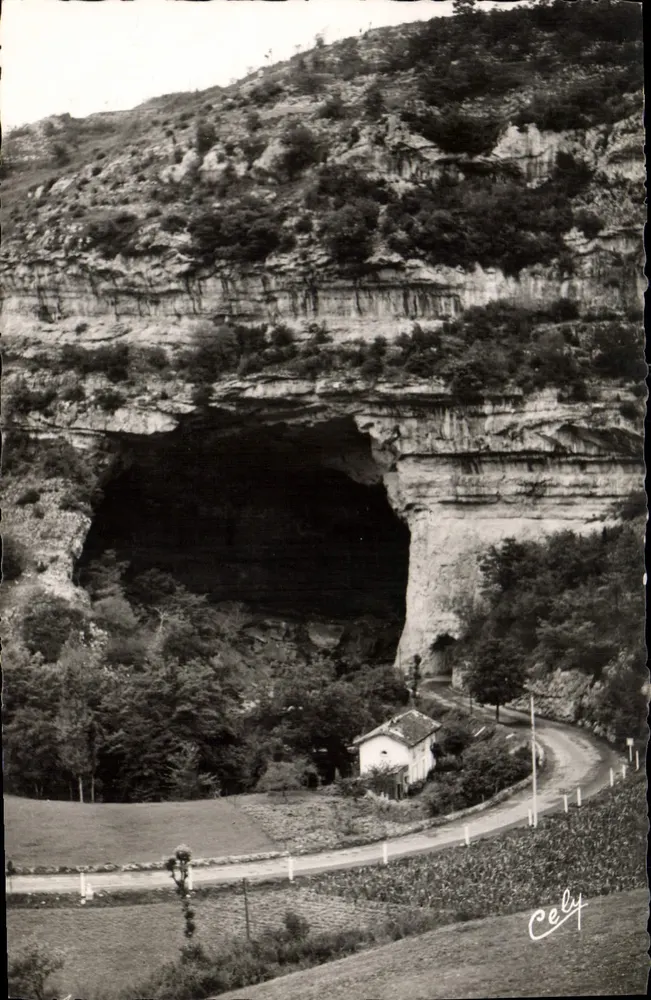 Ansicht der Grotte de la Grette - Mas d'Azil - Ariège — Marcel Pendariès - Vorderseite