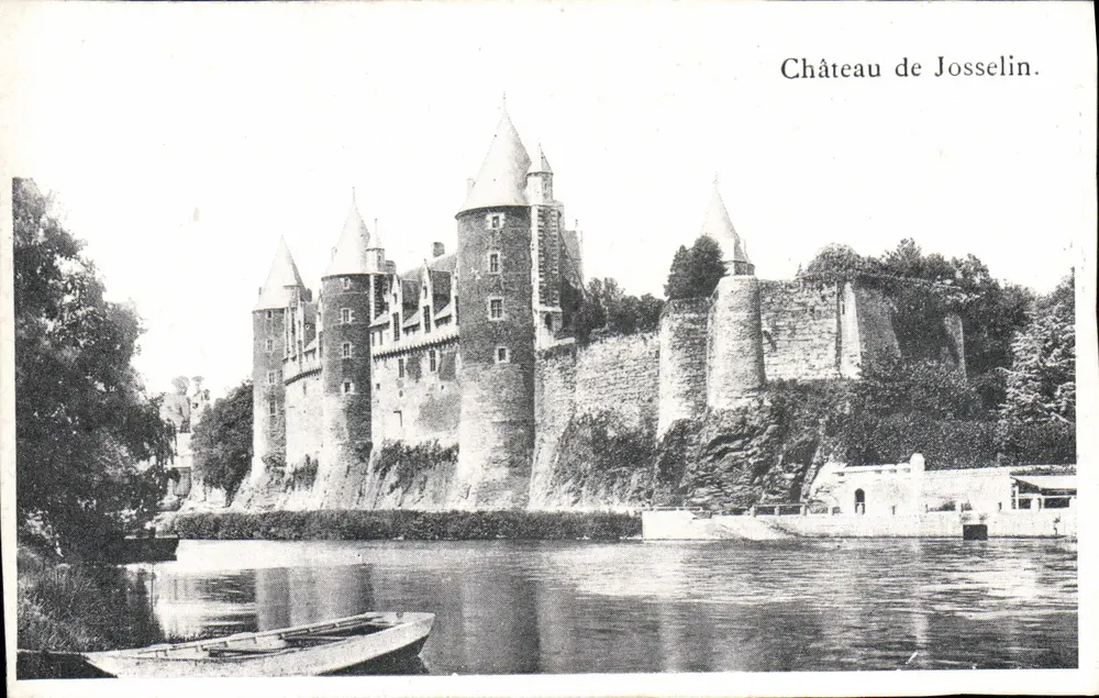 Castelo de Josselin — vista do castelo sobre o rio — editor não identificado - Frente