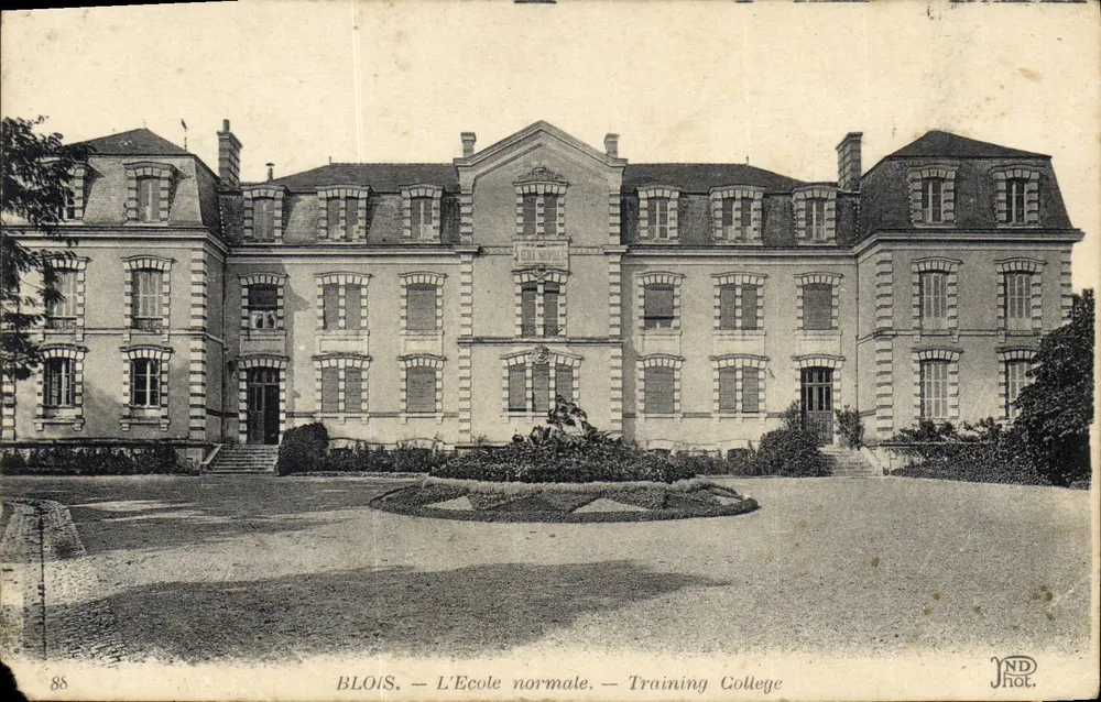 Blois — A Escola Normal — Colégio de Formação — ND Hot. - Frente