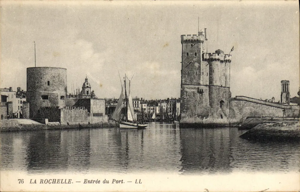 La Rochelle — Entrada do Porto — LL - Frente
