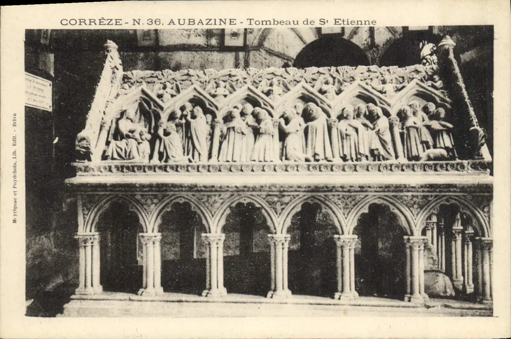 Corrèze - N.36. Aubazine - Túmulo de São Etienne - Frente