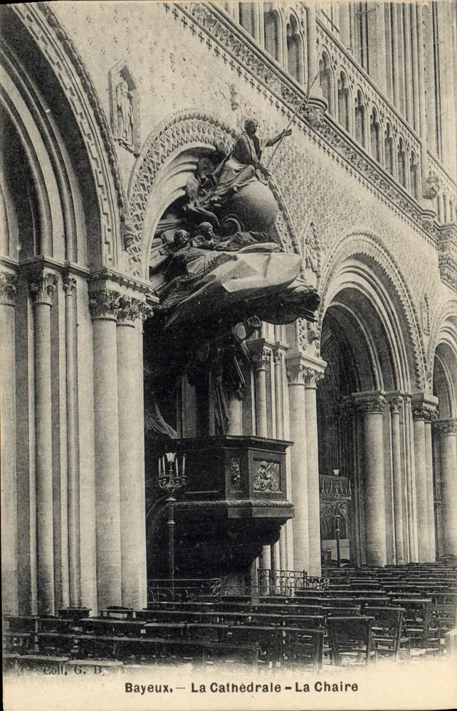 Bayeux — A Catedral — A Cátedra - Frente