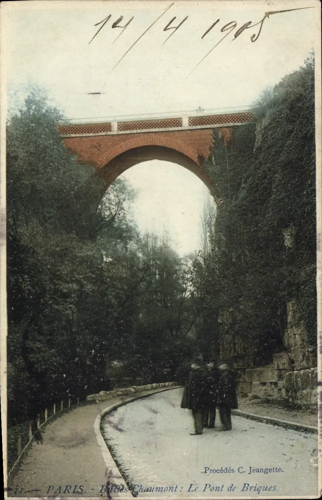 Paris - Boulevards Chaumont : O Ponte de Tijolos — Processos C. Jeangette - Frente