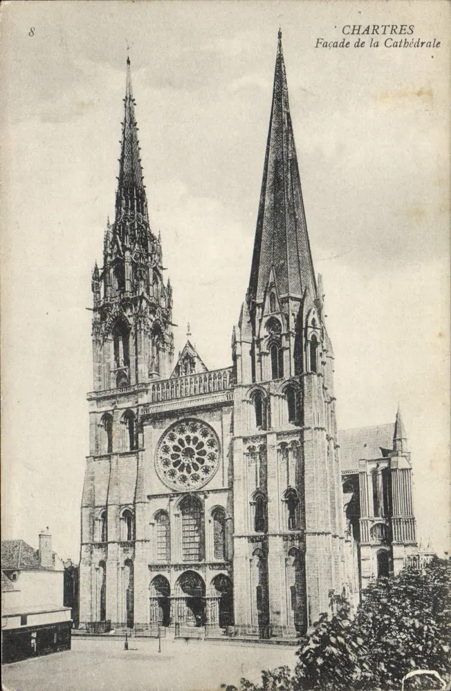 Chartres — Facha da Catedral — Editor desconhecido, n° 8 - Frente